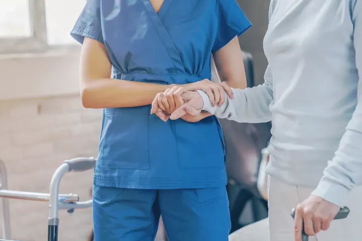 Client receiving recovery support after an injury while a New York personal injury lawyer handles the case.