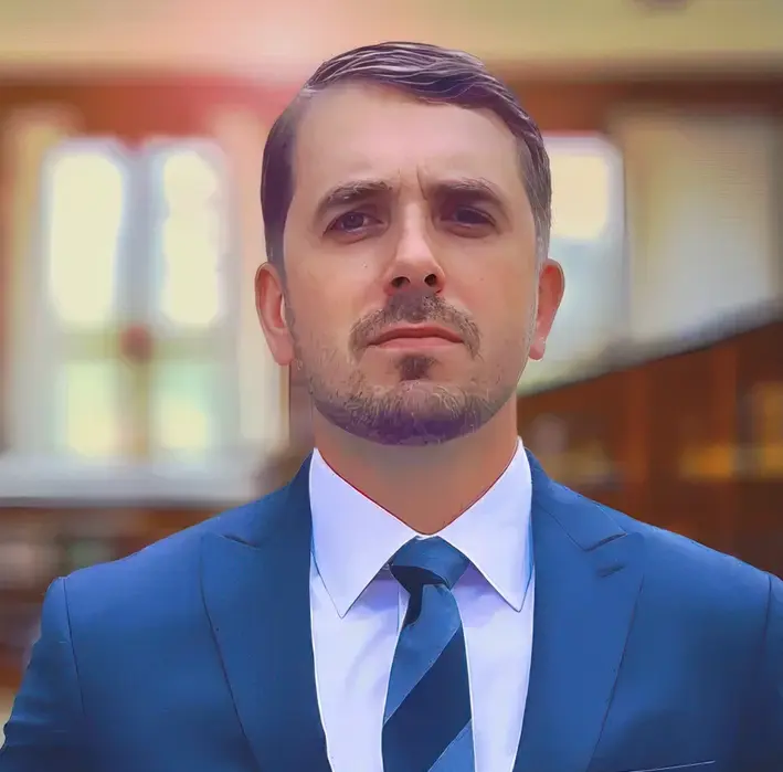 Photo of NYC Attorney Peter Piotr Burdzy